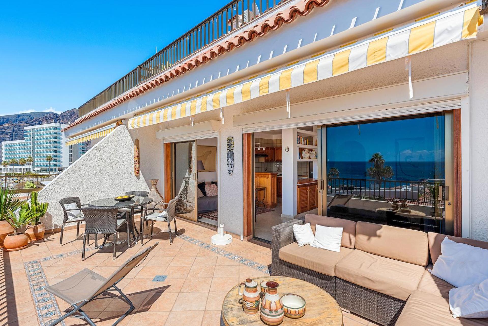 Apartment With Stunning View By Dream Homes Tenerife