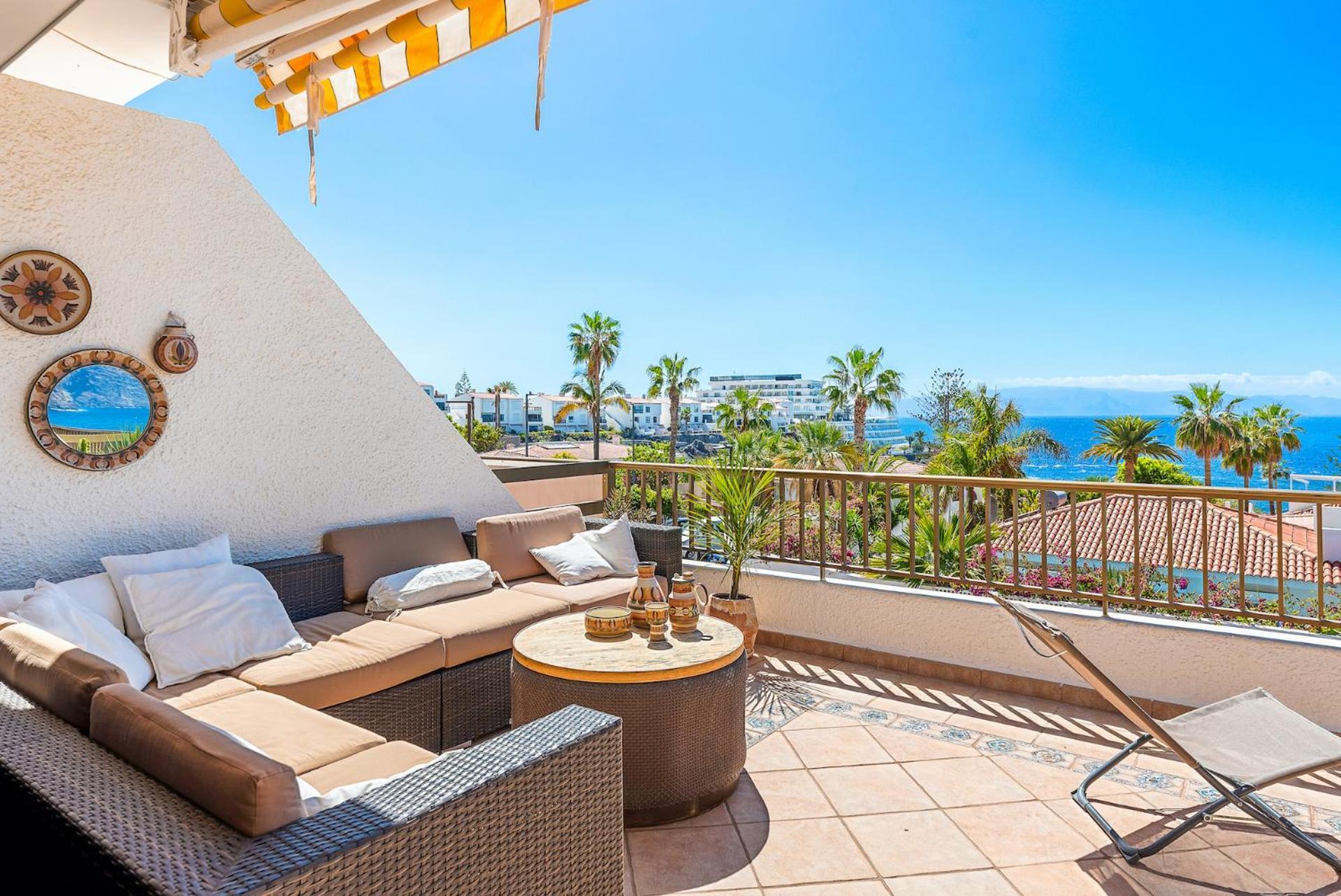 Apartamento With Stunning View By Dream Homes Tenerife